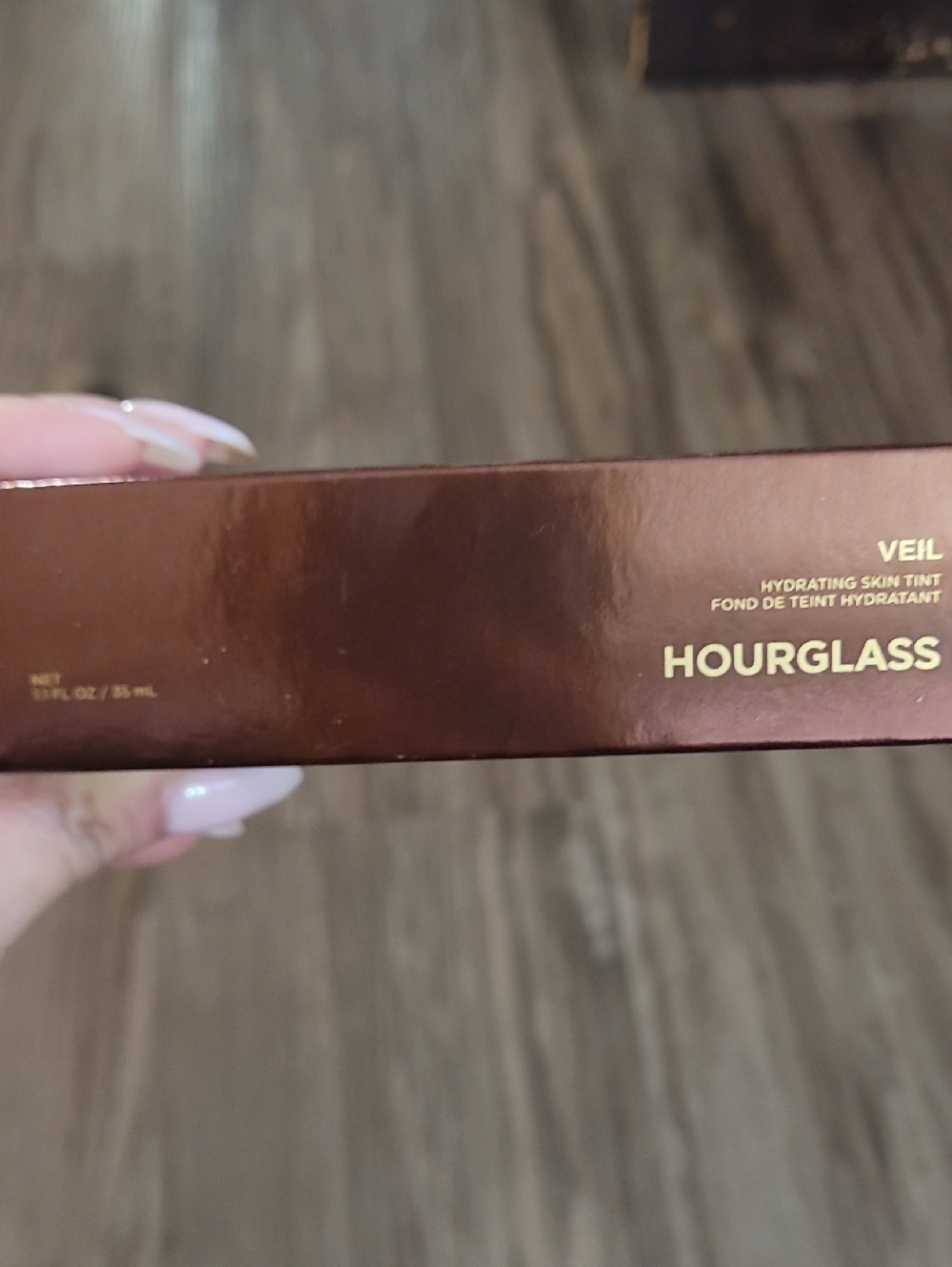 Hourglass Veil Hydrating Skin Tint -